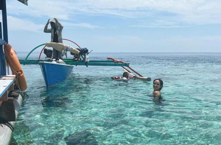 Potret Gisella Anastasia di Laut Parigi Moutong (instagram/@gisel_la)