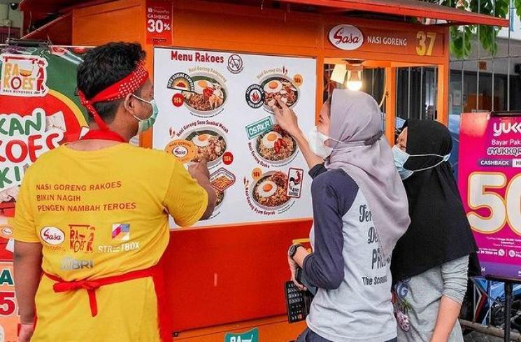 Warung Nasi Goreng Gisella Anastasia. (Instagram/rakoes.indonesia)