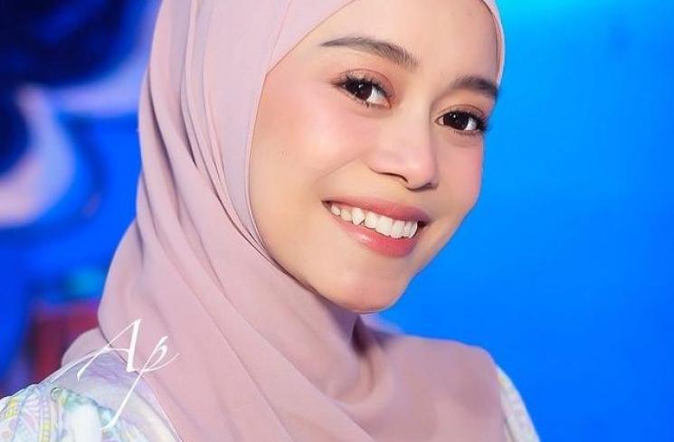 Potret Lesti Kejora Jadi Host Kompetisi Tausiah (Instagram/awanpotret17)