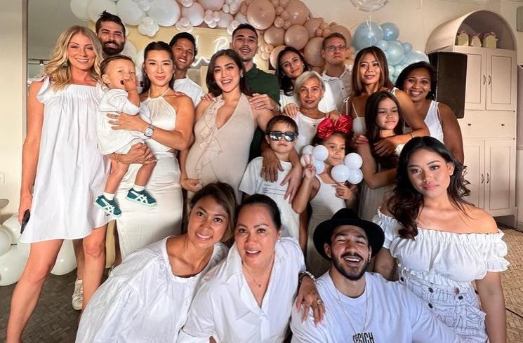 Potret Baby Shower Jessica Iskandar. (Instagram/@inijedar)