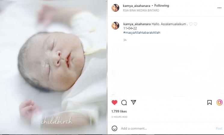 Fitri Tropica melahirkan anak kedua. (Instagram/kamya_aisahanara)