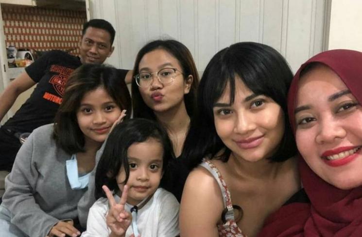 Momen Kenangan Puput dan Anak-Anak Doddy Sudrajat (Instagram/puput100ly)
