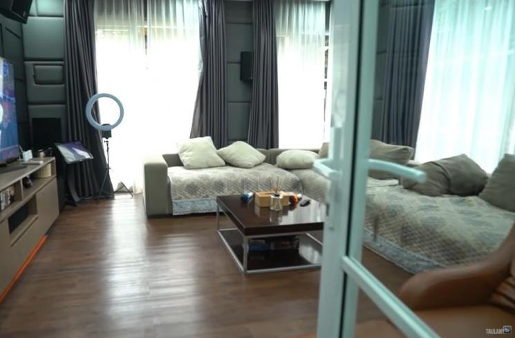 Rumah Mewah Denny Cagur (YouTube/Taulany TV)