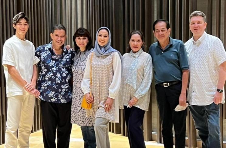 Momen Maudy Koesnaedi Buka Bersama (instagram/@maudykoesnaedi)