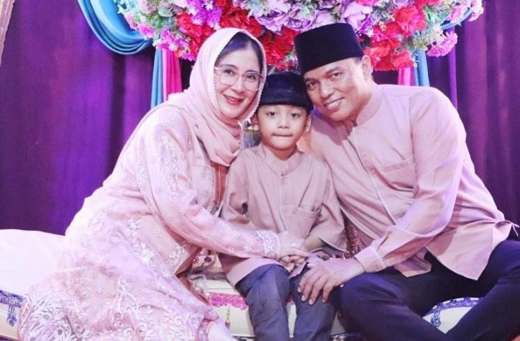 Tasyakuran tujuh bulanan Uut Permatasari. (Instagram/uutpermatasari)