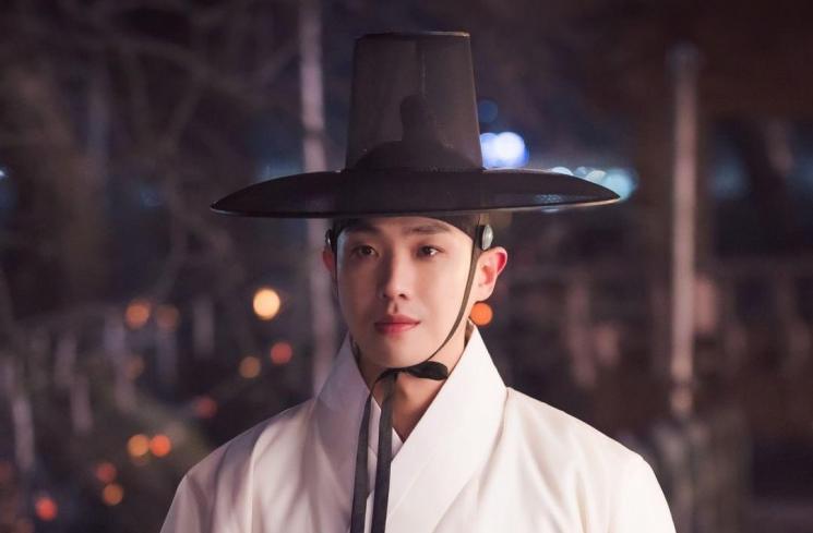 Potret Lee Joon Jadi Raja di Bloody Heart (Instagram/@kbsdrama)