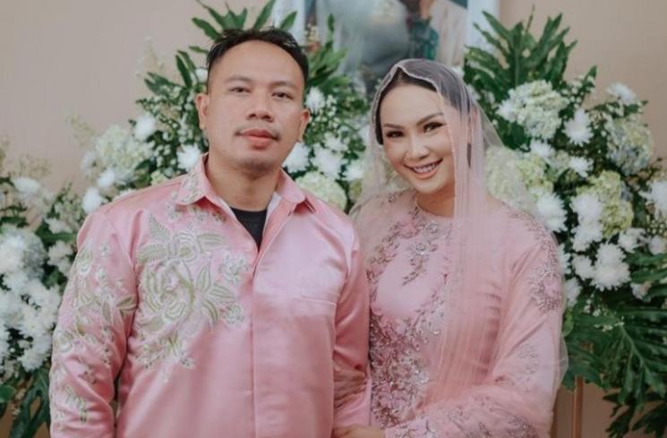 Seleb Tak Betah Terlalu Lama Menduda (instagram/@vickyprasetyo777)
