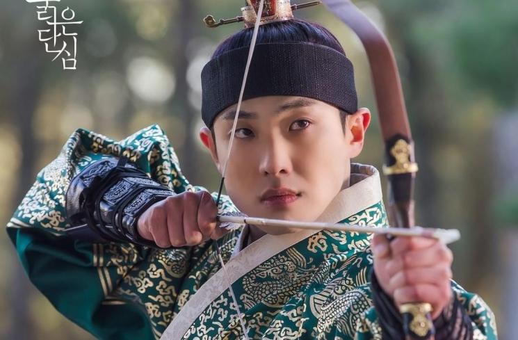 Potret Lee Joon Jadi Raja di Bloody Heart (Instagram/@kbsdrama)