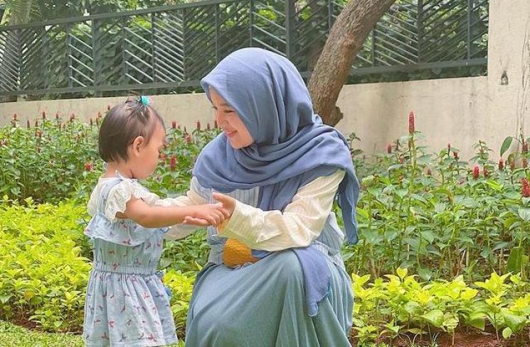 Artis Melahirkan di Bulan Ramadan (Instagram/chafrederica)