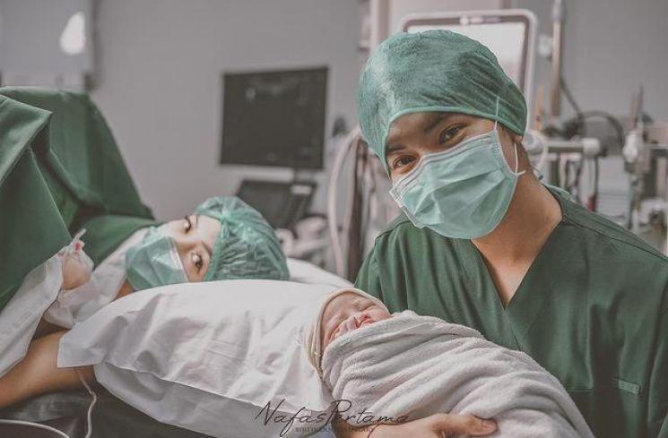 Artis Melahirkan di Bulan Ramadan (Instagram/nessasalvyana88)