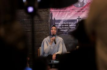 Angelina Sondakh Pernah Takut Ketahuan Berhijab: Kayak Disamber Gledek