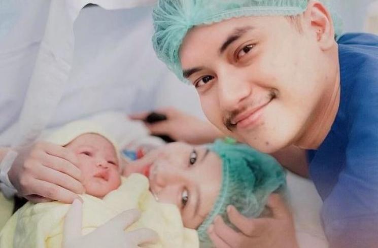 Artis Melahirkan di Bulan Ramadan (Instagram/nandarsynt)