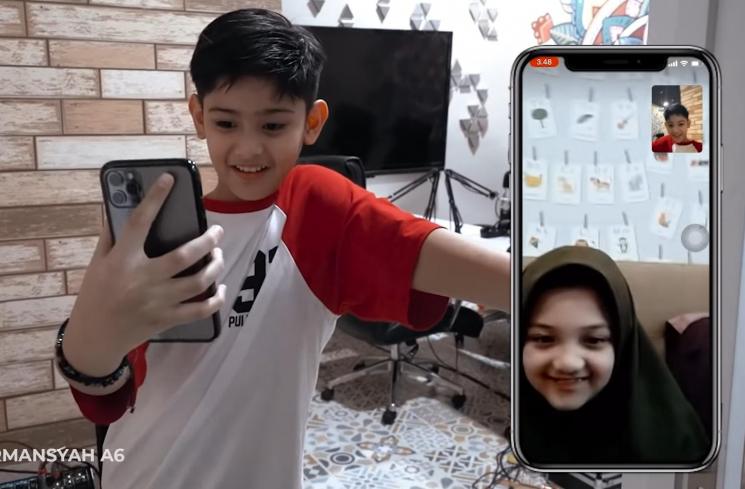 Momen King Faaz Video Call Arsy Hermansyah (YouTube The Hermansyah A6)