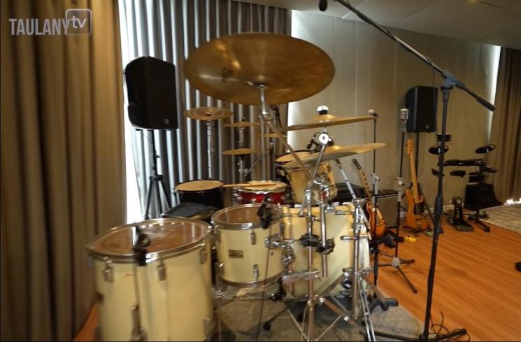 Rumah baru Desta (YouTube/Taulany TV)