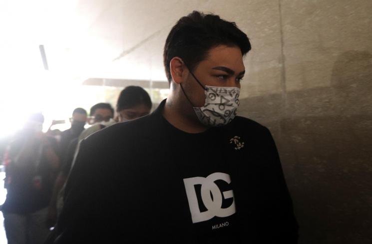 Ivan Gunawan Diperiksa Polisi Kasus Investasi Bodong. (MataMata.com/Angga Budhiyanto)