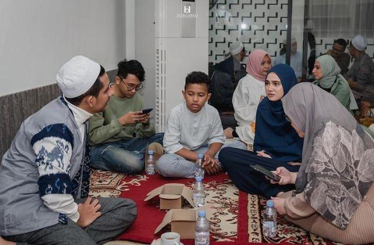 Potret Syukuran Rumah Syifa Hadju (Instagram/syifahadjureal)