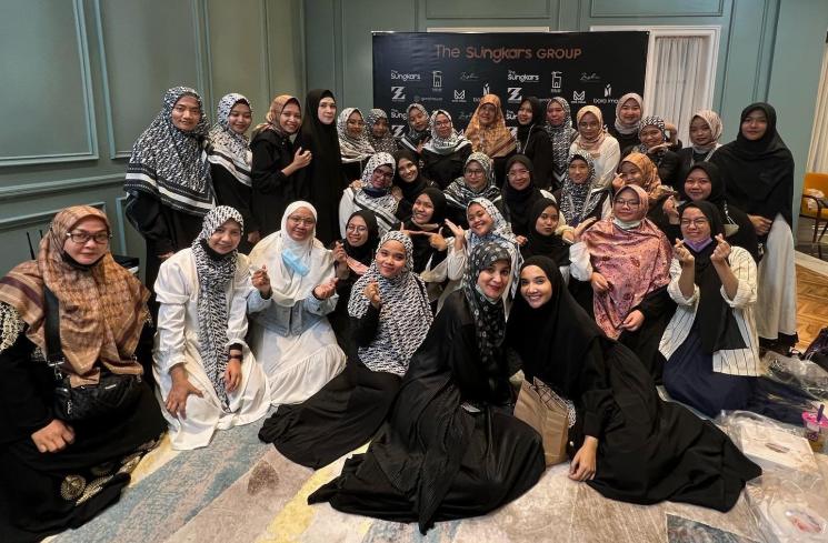 Bukber Keluarga Besar The Sungkars. (YouTube/The Sungkars)