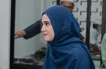 9 Potret Syukuran Rumah Baru Syifa Hadju, Semakin Cantik dengan Busana Tertutup
