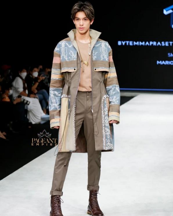 Gaya Eddy Meijer di Indonesia Fashion Week (instagram/@pageantempire)