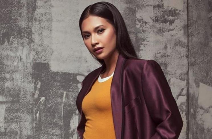 Potret Indah Permatasari Pakai Makeup Tebal. (Instagram/@indahpermatas)