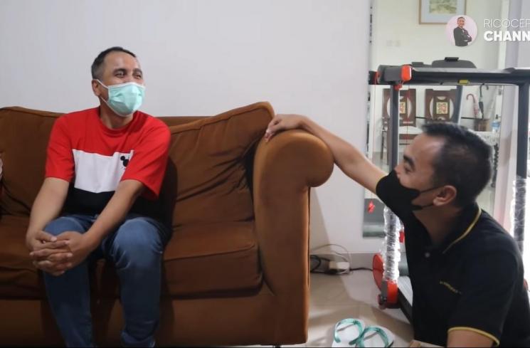 Potret Terbaru Gugun Gondrong (YouTube/Rico Ceper)
