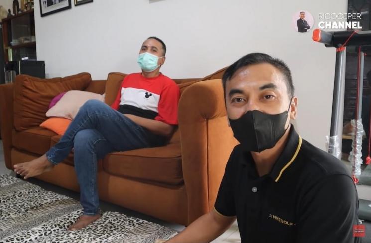 Potret Terbaru Gugun Gondrong (YouTube/Rico Ceper)