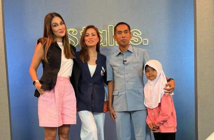 Potret Pak Ribut Bareng Artis (Instagram/@r_dancer_management)