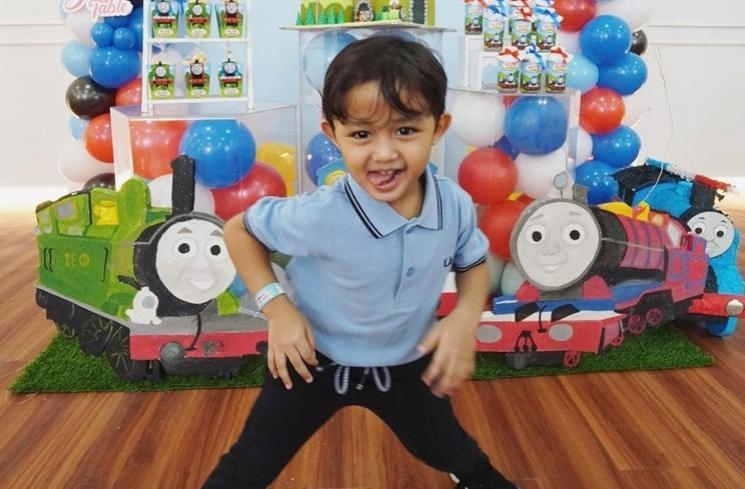 Momen Ririn Dwi Ariyanti Rayakan Ultah Anak. (Instagram/@ririndwiariyanti)