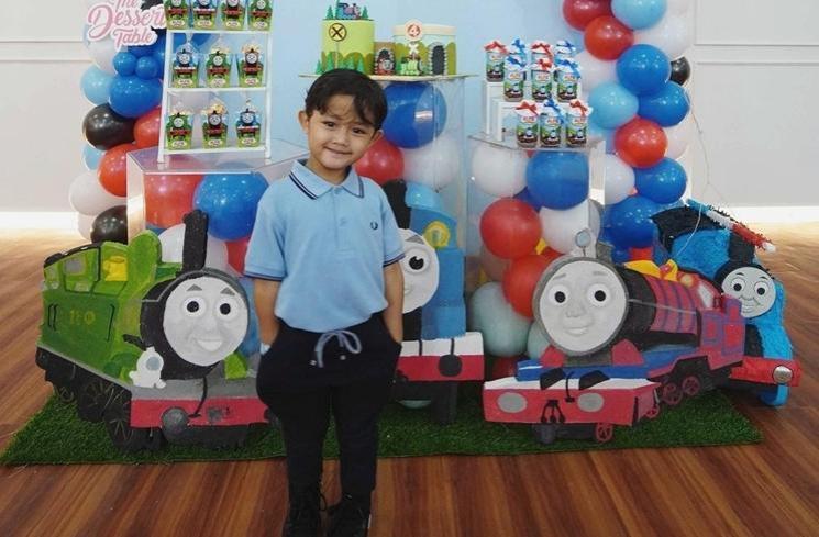 Momen Ririn Dwi Ariyanti Rayakan Ultah Anak. (Instagram/@ririndwiariyanti)