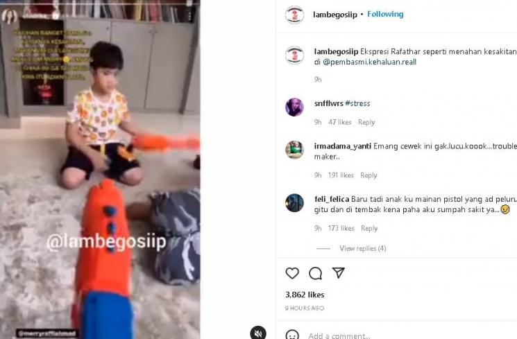 Momen Chandrika Chika bermain dengan Rafathar (instagram/@lambegosiip)