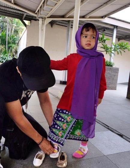 Gaya Anak Artis Rayakan Hari Kartini. (Instagram/baimguitar)