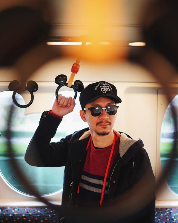 Potret awet muda Vincent Rompies. (Instagram/@vincentrompies)