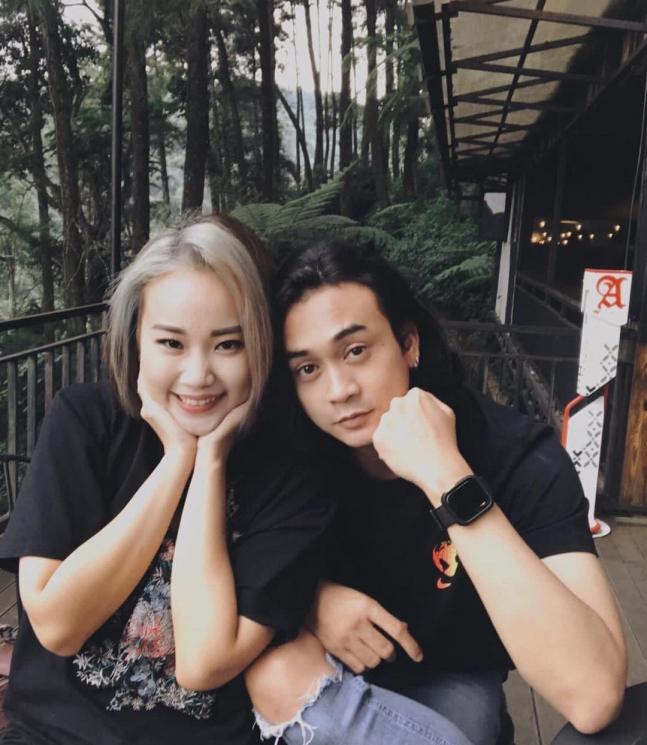 Kemesraan Dimaz Andrean dan Istri (instagram/dimazandrean)