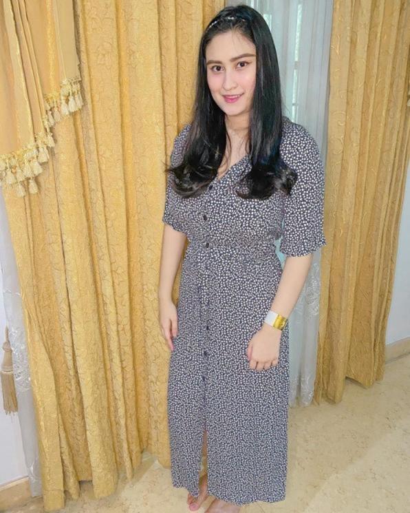 Artis Langsung Langsing Usai Lahiran (instagram/@angbeenrishi)