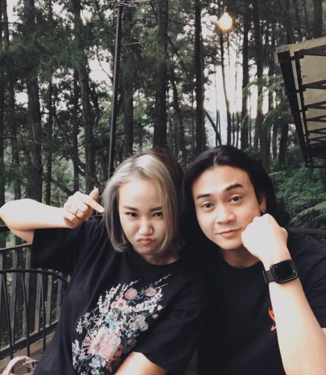 Kemesraan Dimaz Andrean dan Istri (instagram/dimazandrean)