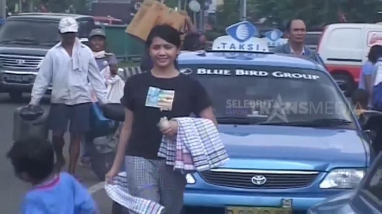 Momen Nagita Slavina Jualan Serbet (YouTube/TRANS7 Lifestyle)