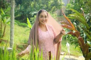 8 Potret Kenangan Paramitha Rusady dan Nike Ardilla, 2 Dekade Telah Berlalu