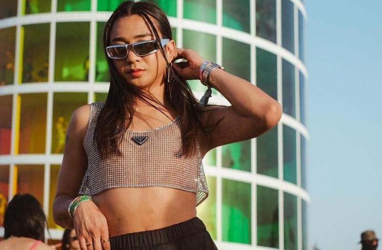 Gaya stylish Jovi Adhiguna nonton Coachella (Instagram/@joviadhiguna)