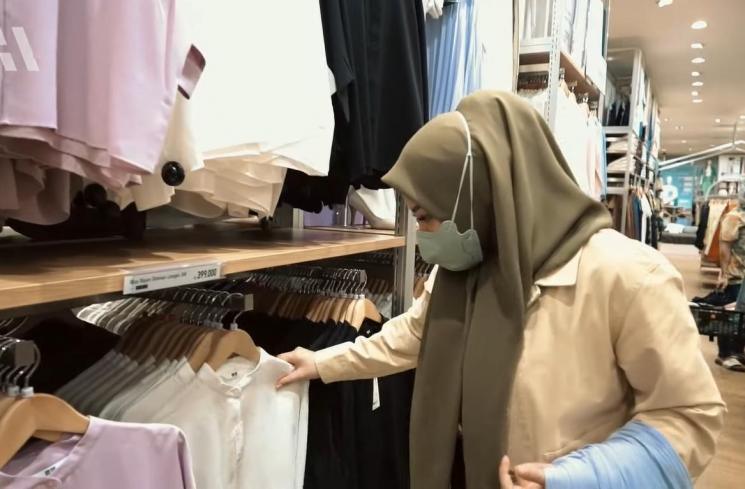 Momen Atta Halilintar Ajak ART Belanja Baju Lebaran (YouTube/AH)