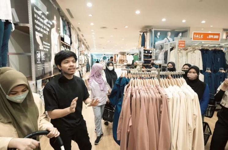Momen Atta Halilintar Ajak ART Belanja Baju Lebaran (YouTube/AH)