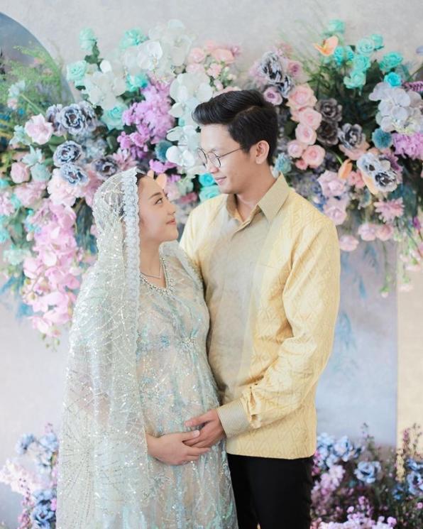 Momen Winona Willy Pamer Baby Bump. (Instagram/@nonawilly) 