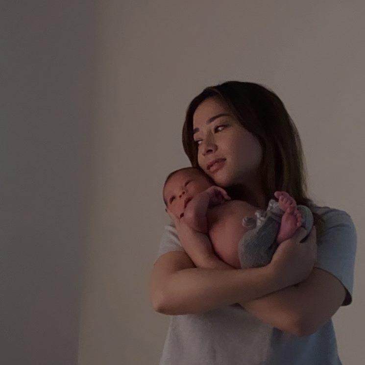 Potret Nikita Willy Momong Baby Izz (instagram/@nikitawillyofficial94)