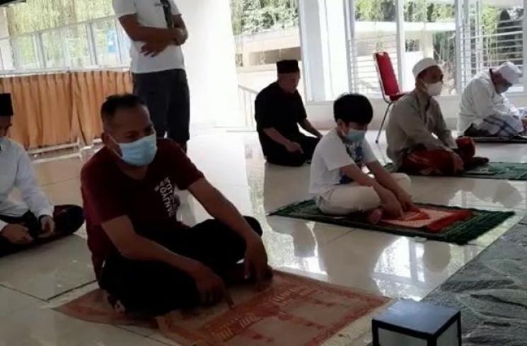 Potret Rafathar Masuk Pesantren (instagram/@raffinagita1717)