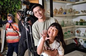 10 Potret Nicky Tirta Momong Putrinya, Single Papa Panutan!