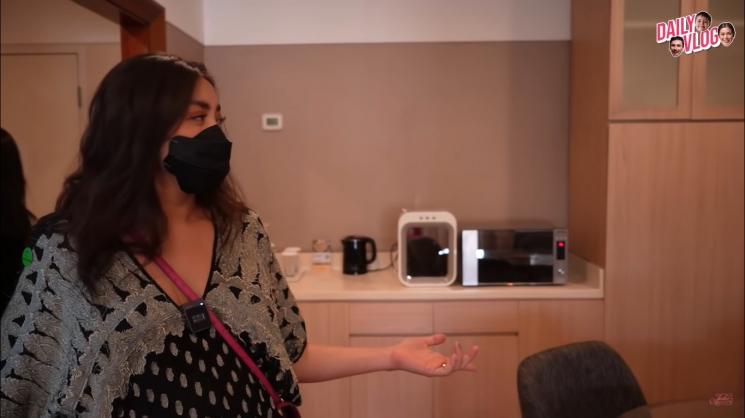 Potret Rumah Sakit Tempat Jessica Iskandar Melahirkan (YouTube/Jessica Iskandar)