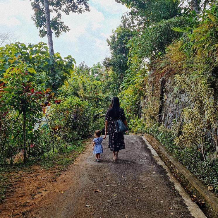 Gaya Raisa saat momong anak (Instagram/@hamishdw)