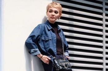 Rina Nose Ikut Citayam Fashion Week, Outfitnya Layak Jadi Contoh Para Artis