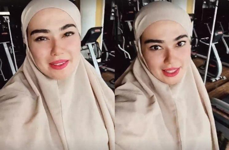 Potret Catherine Wilson Berhijab Sepulang Umrah (instagram/@cathrinewilson)