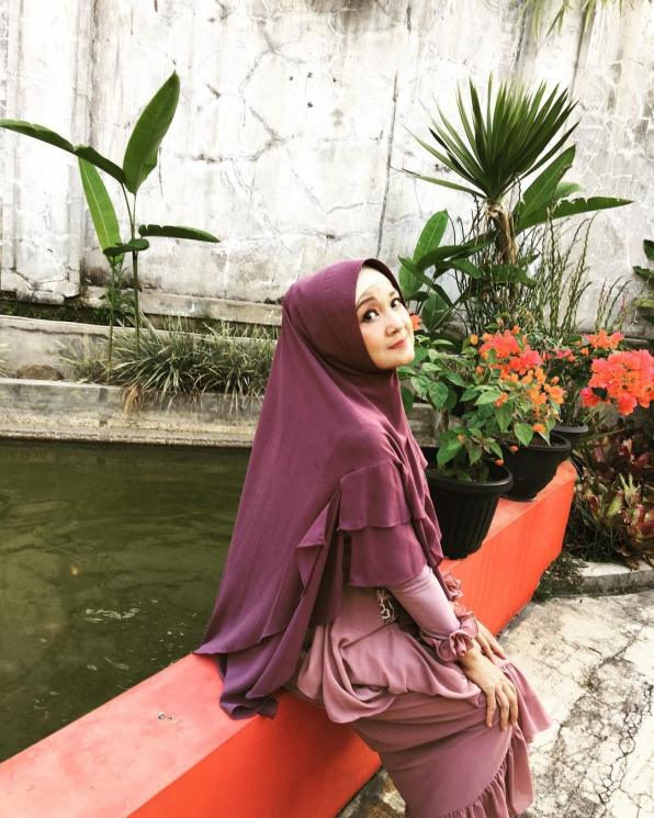 Seleb Bangun Masjid dan Musala (instagram/@itje.t)