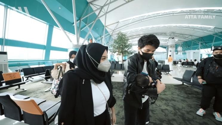 Potret Atta dan Aurel Lebaran di Singapura (YouTube AH)